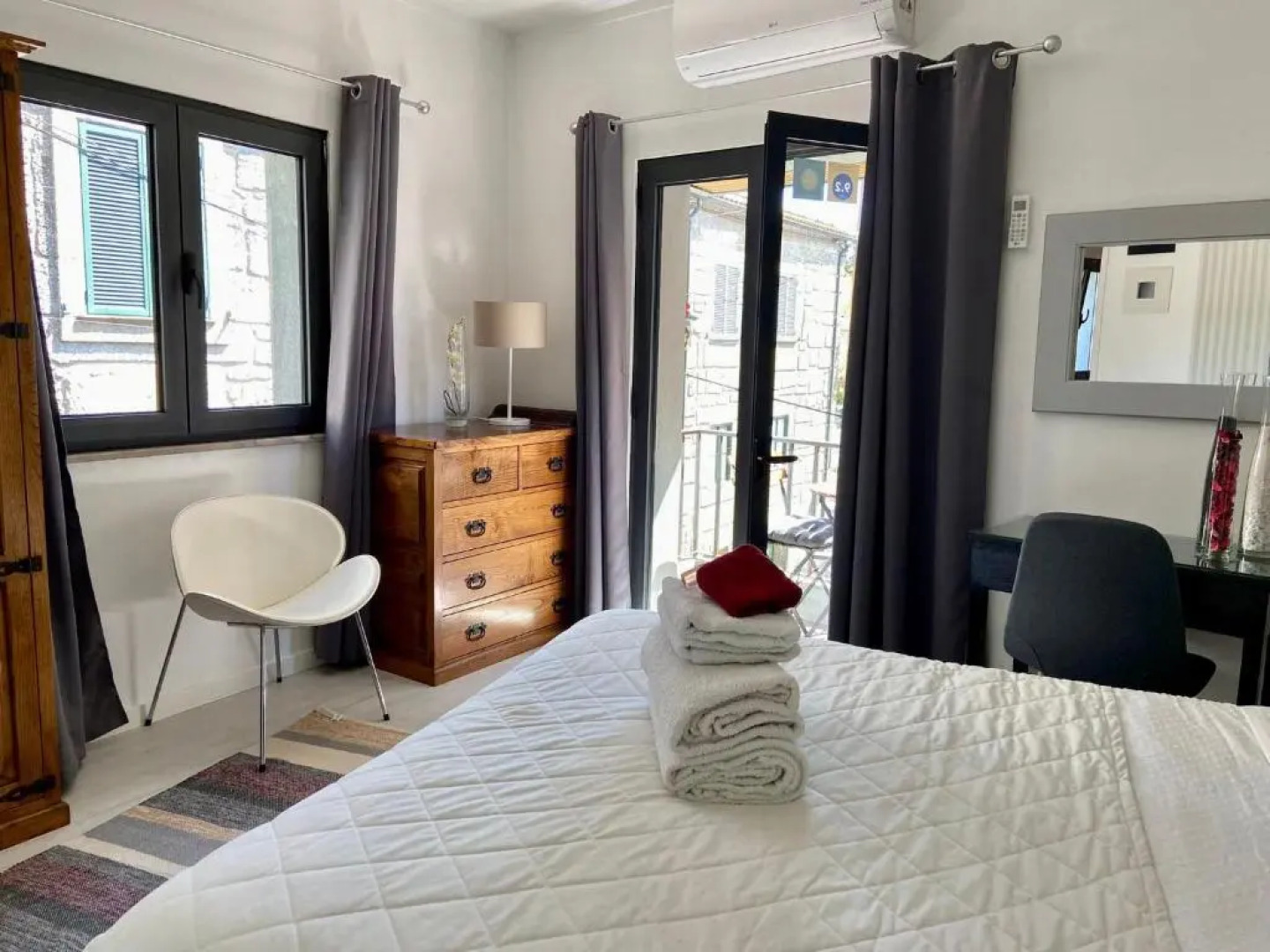 Refúgio da Vila - Refuge of the Village