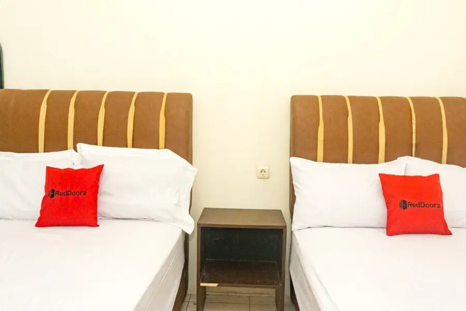 RedDoorz near Sentani Airport Jayapura