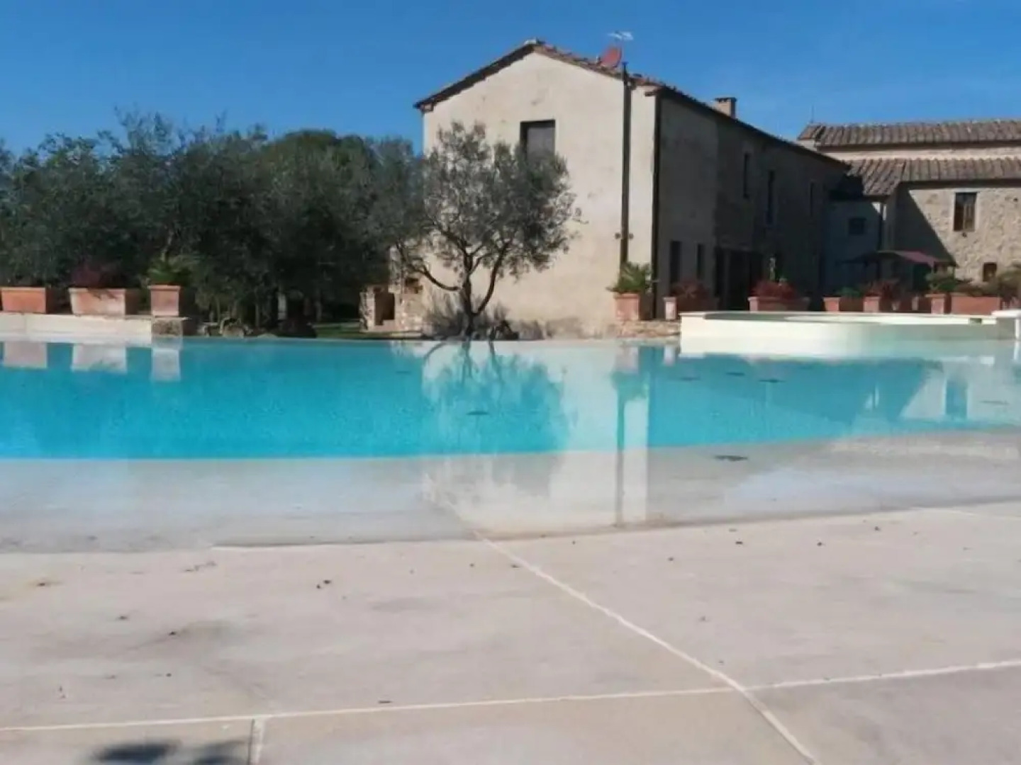 Wonderful private villa for 4 people with WIFI, pool, A/C, TV, terrace and parking