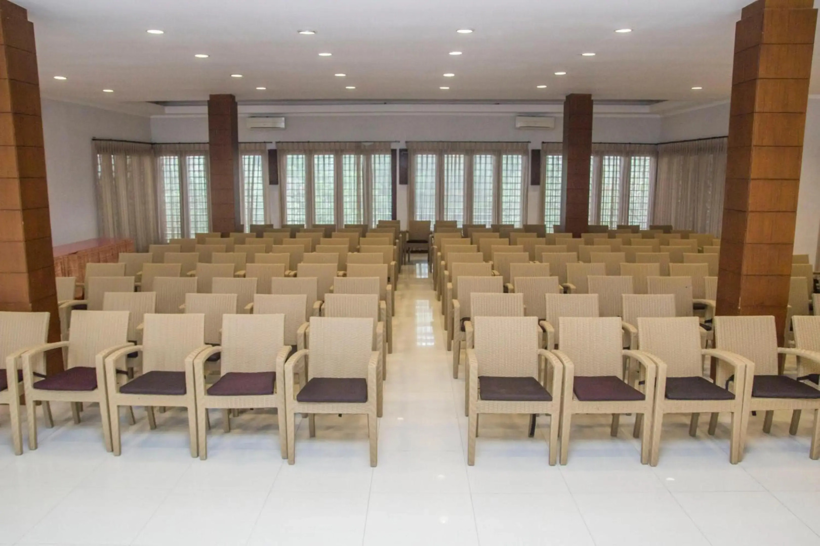 Surya Kencana Seaside Hotel