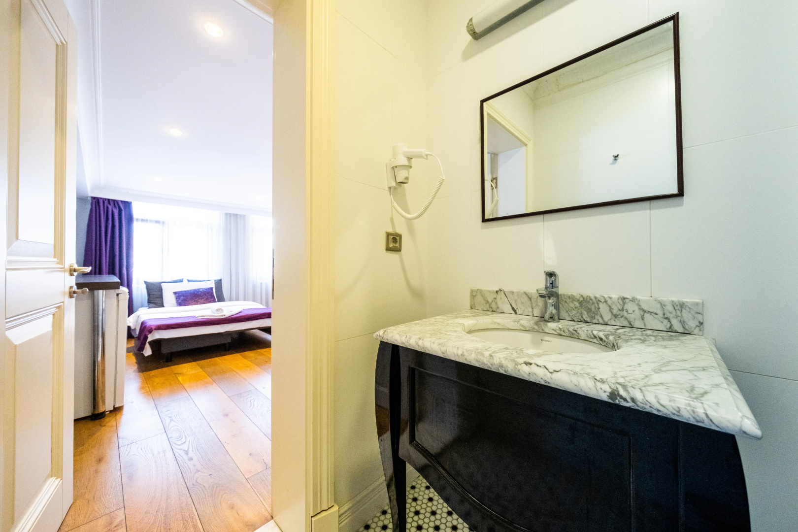 Frame Galata Hotel