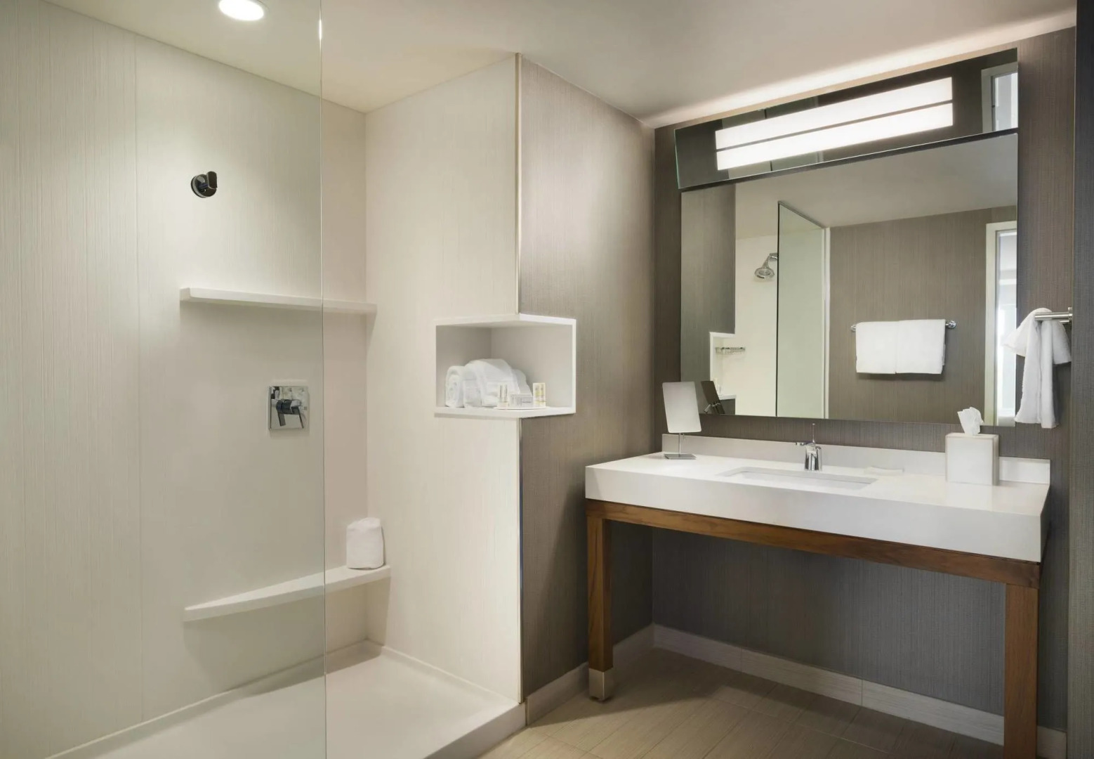 Hotel Dene & Conference Center