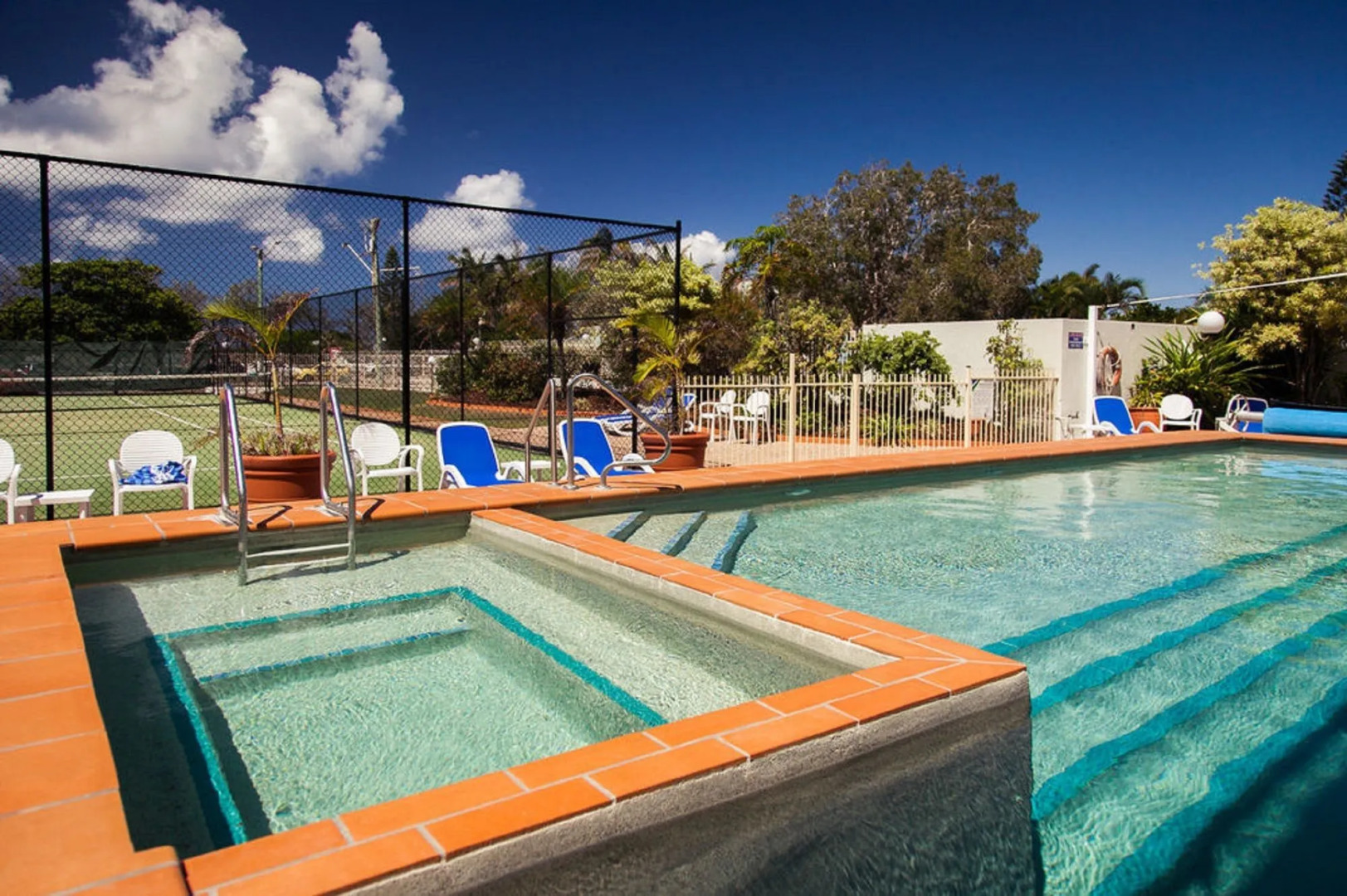 Elouera Tower Beachfront Apartments