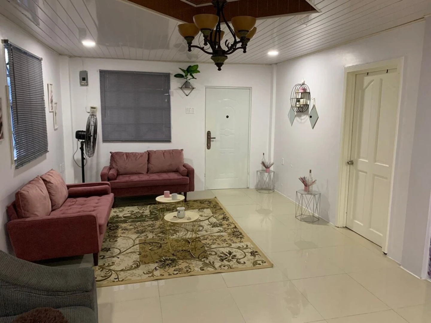 1 Bed Apartment - Sleeps 2 - Parking - Wifi