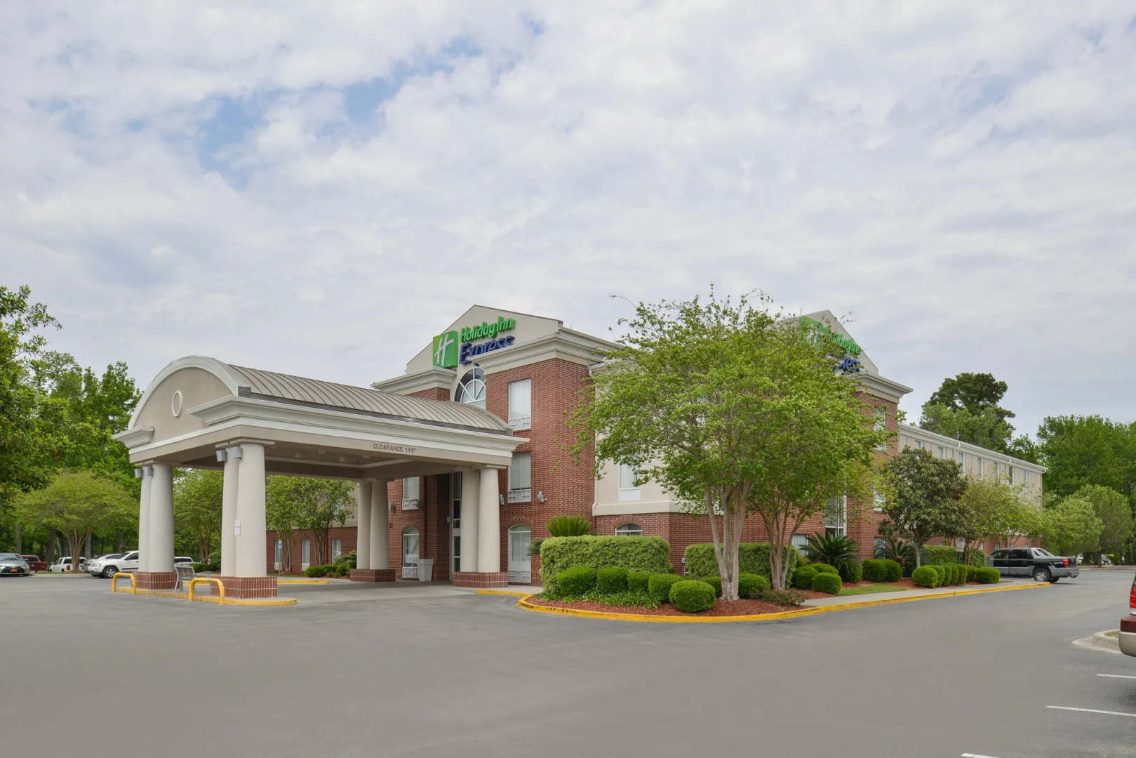 Holiday Inn Express Hotel & Suites Lafayette by IHG