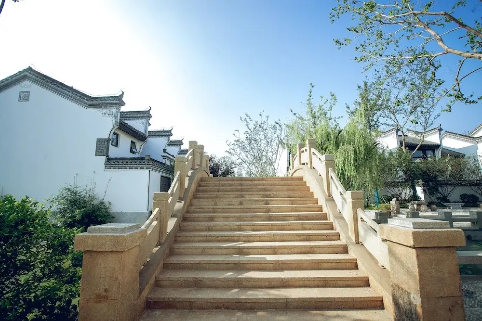 Xinhualian Lv Xin Gu Hotel