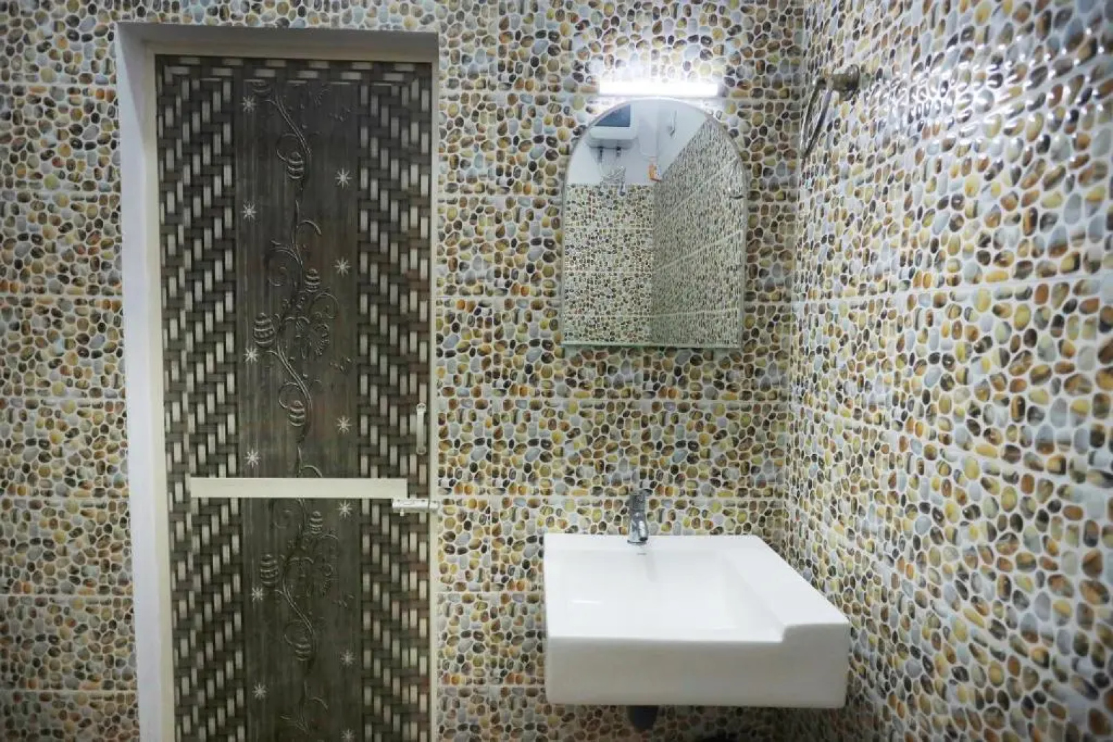 Hotel Rajeswari International