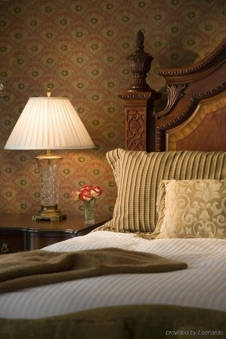 The Manor On Golden Pond