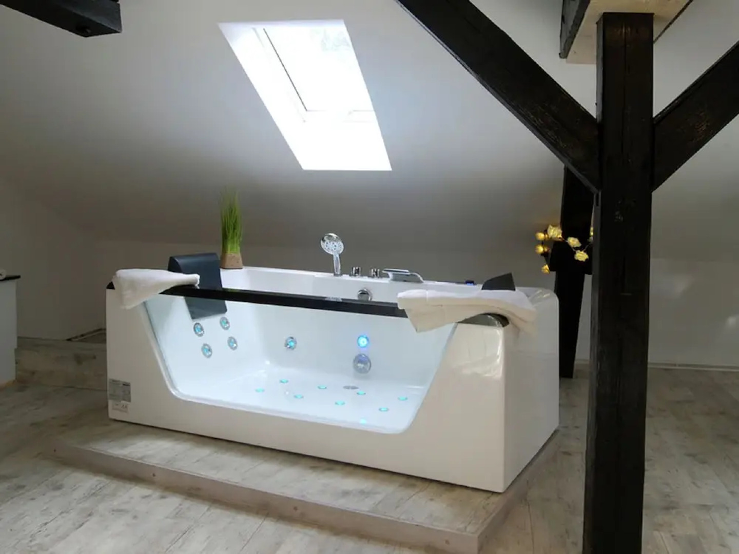 Stunning Apartment in Groalmerode With Garden