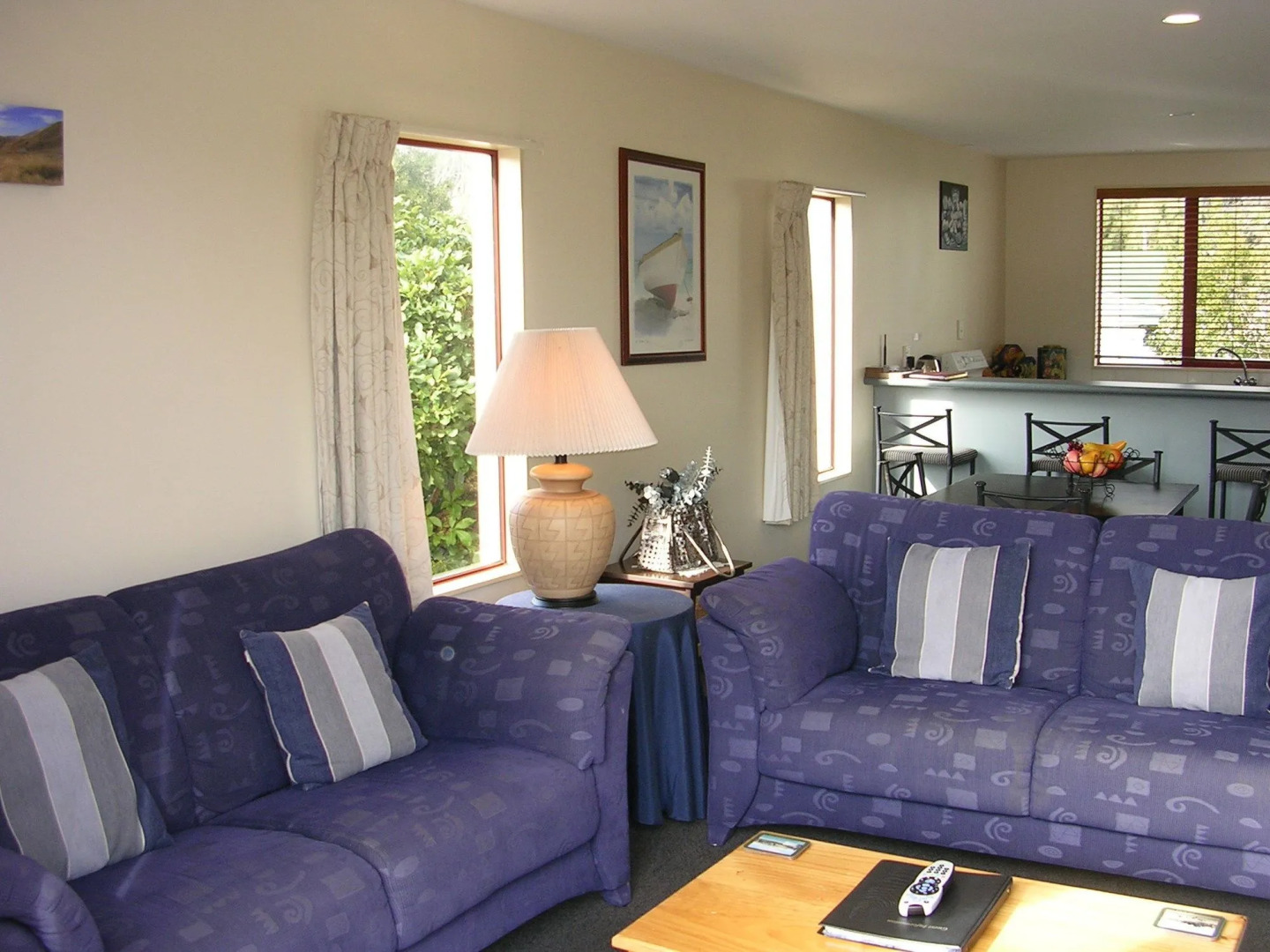 Les Troupes Apartments