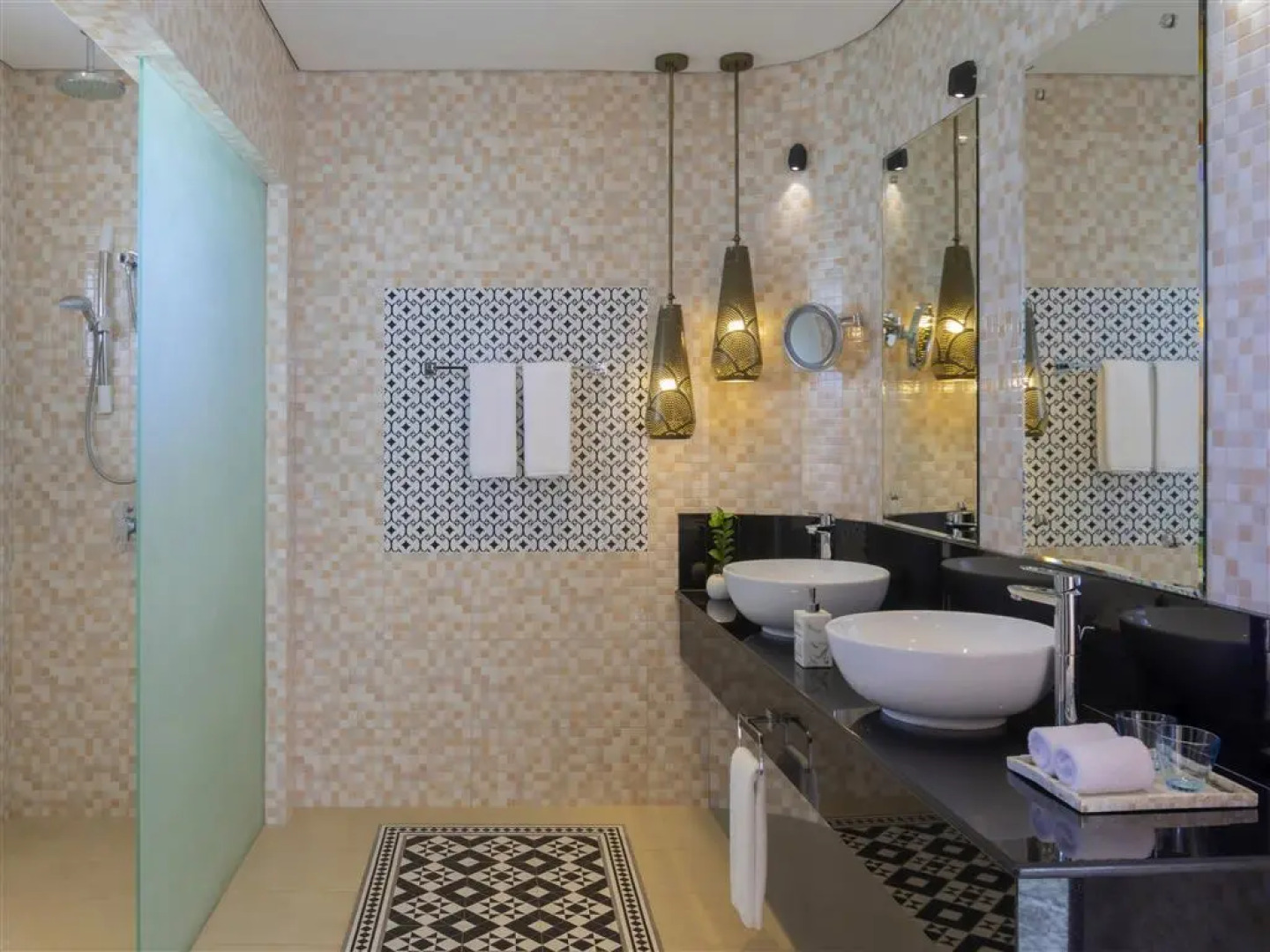 Mercure Maldives Kooddoo