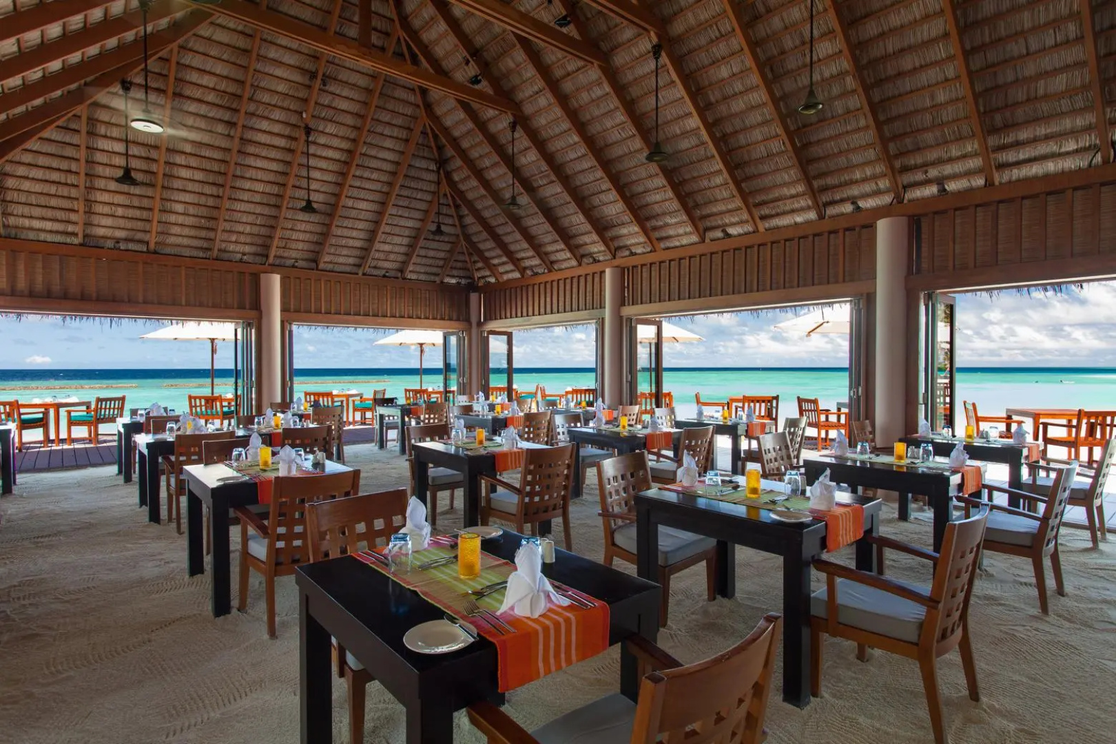 Курорт Veligandu Maldives Resort Island