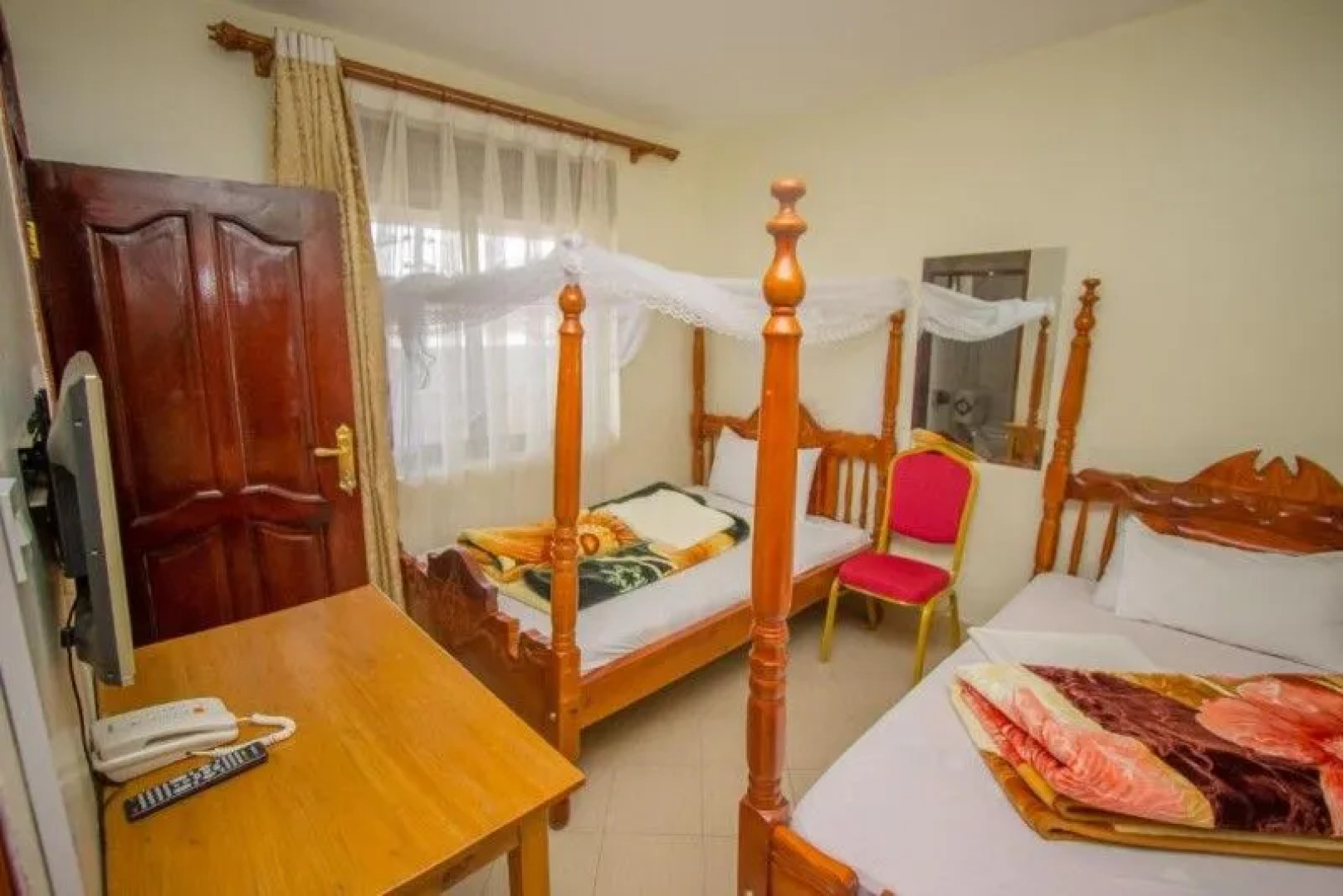 Wamala Lake View Hotel