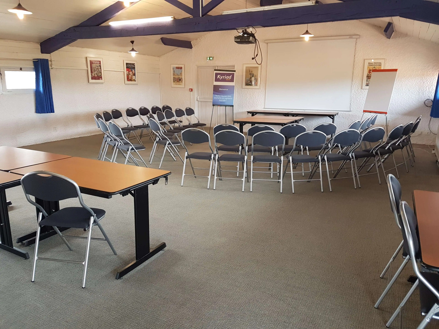 Kyriad Angoulême Nord Champniers - Hôtel & Résidence