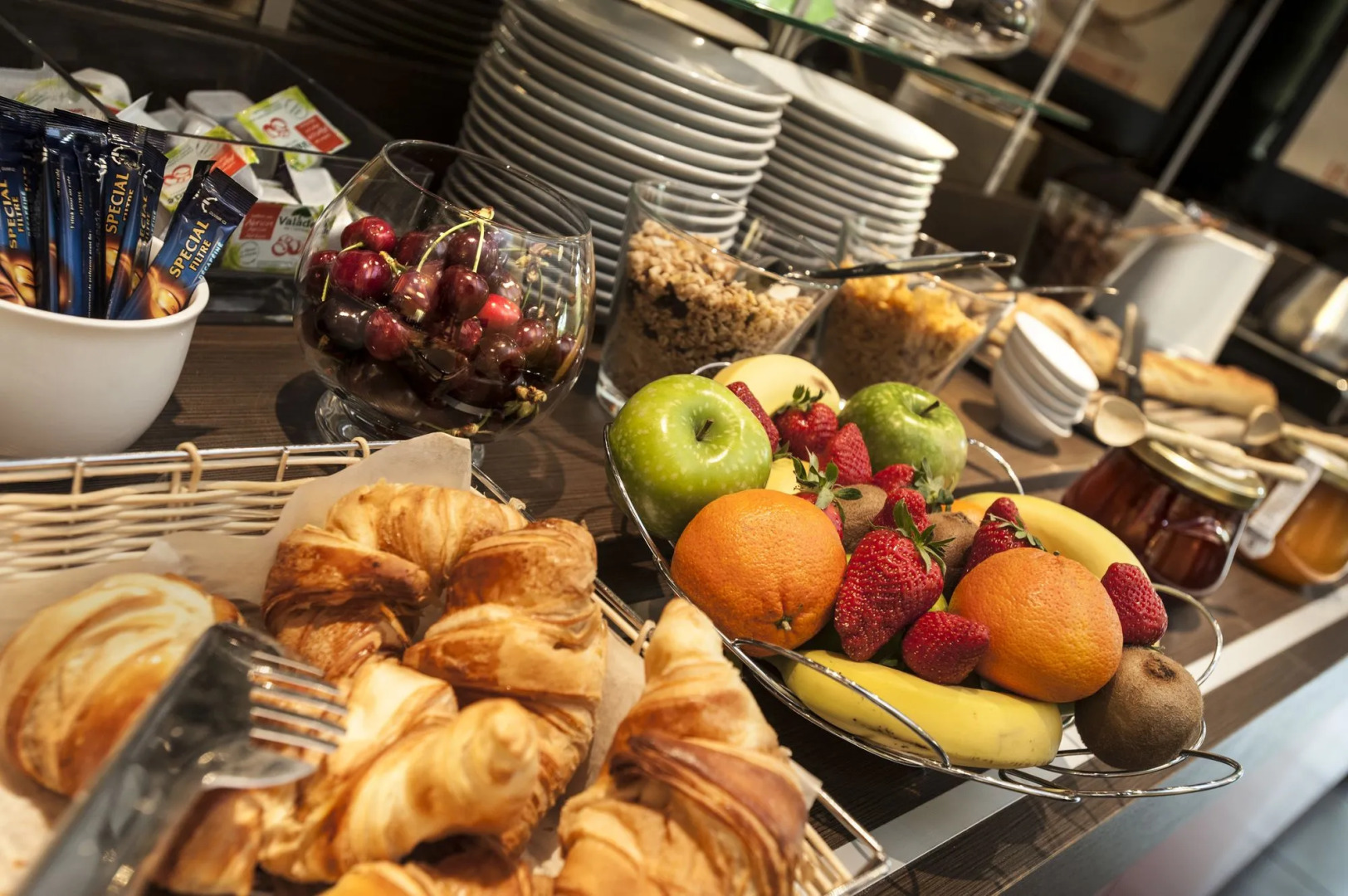 Brit Hotel Confort Montauban