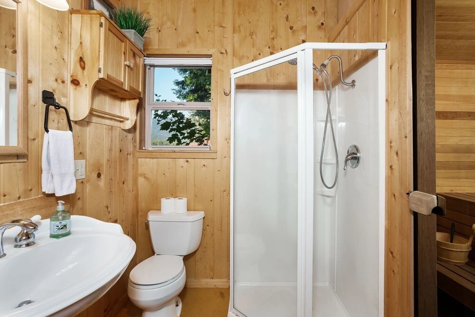 Journey's End On Fish Lake 2 Bedroom Home by NW Comfy Cabins by RedAwning