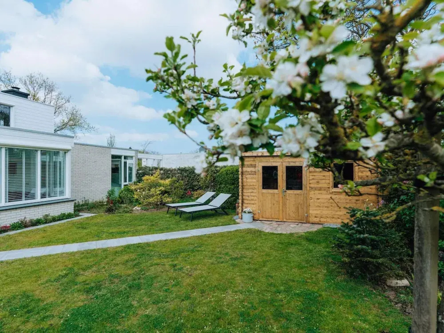 Bright Holiday Home With Covered Veranda