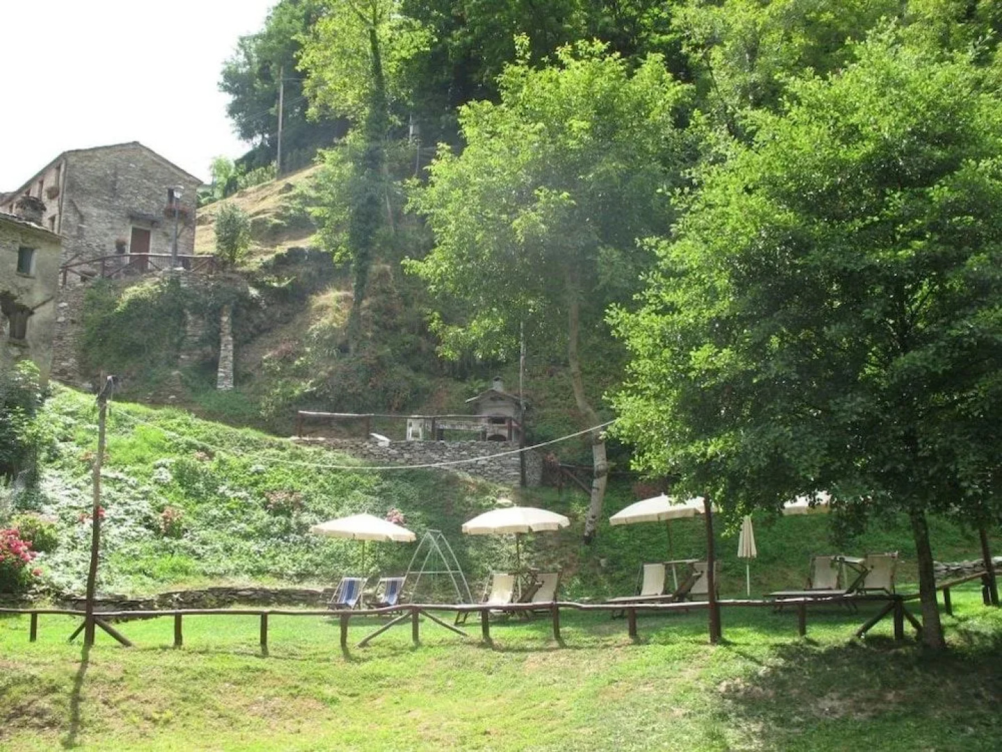 Antico Borgo di Isola Santa