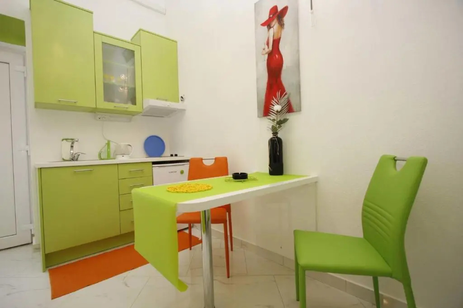 Apartment Love Story