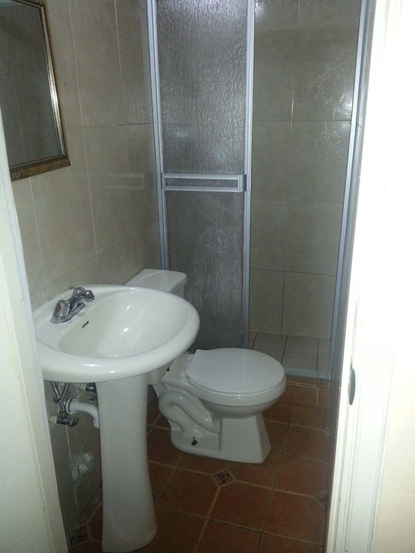 Express Inn Panama International Airport Hostel