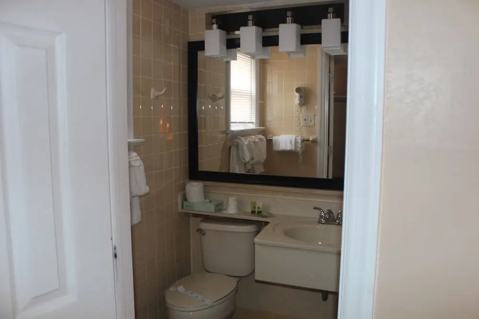 Travelodge by Wyndham Bellmawr