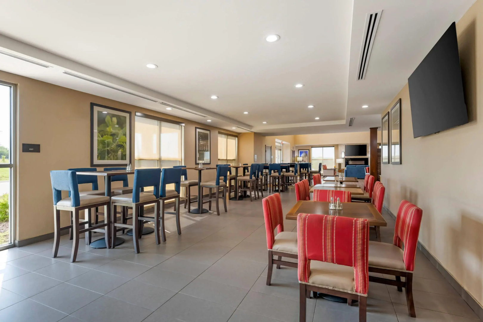 Comfort Suites West Omaha