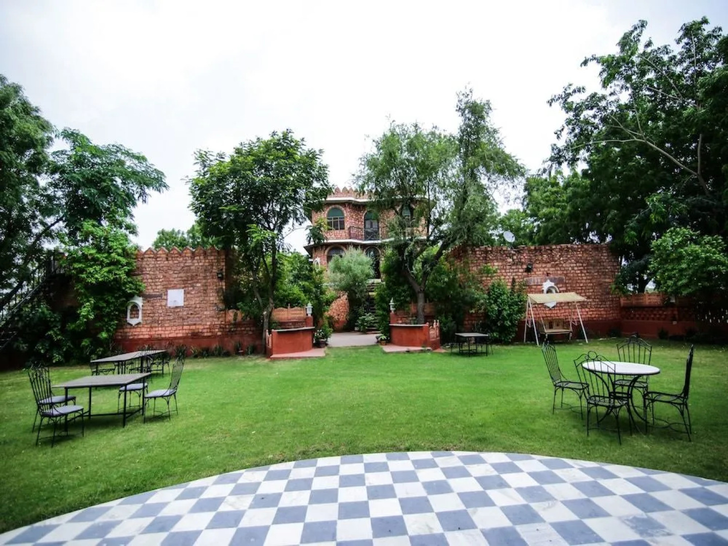OYO 16799 Shikargarh Palace Resorts