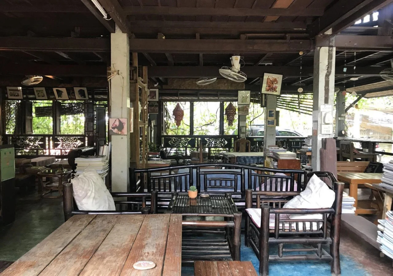 Banban Nannan Library and Guesthome