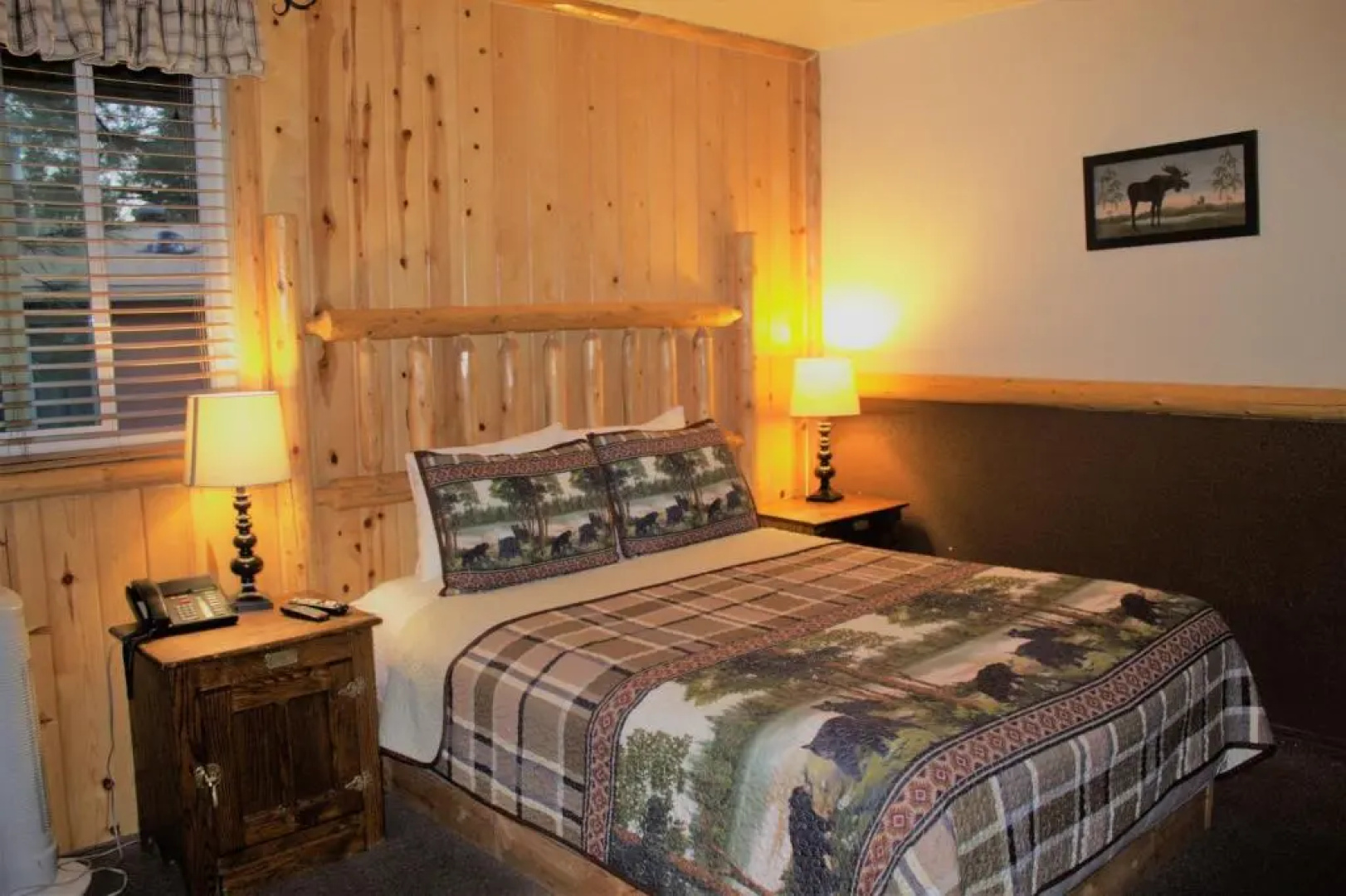 Rodeway Inn & Suites Fireside Lodge