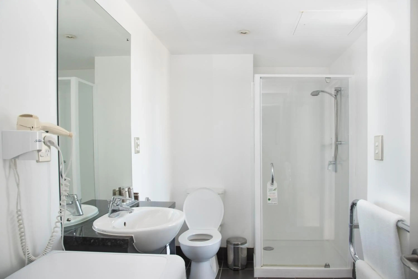 Barclay Suites