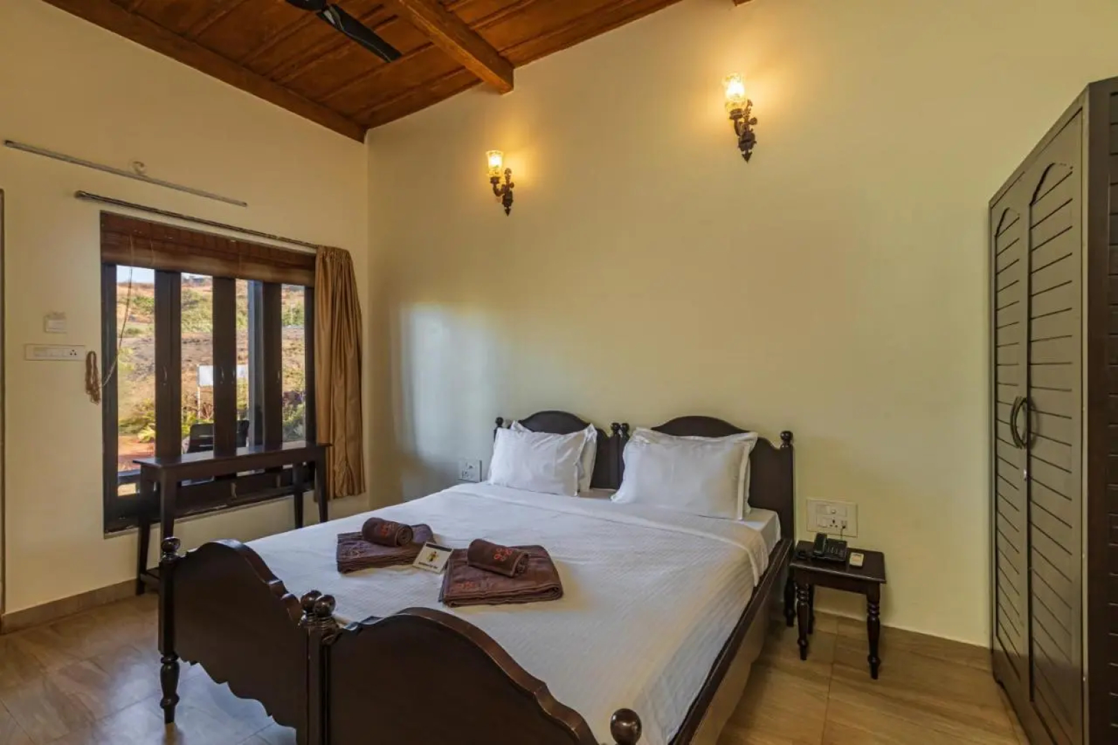 SaffronStays Athaang, Dapoli