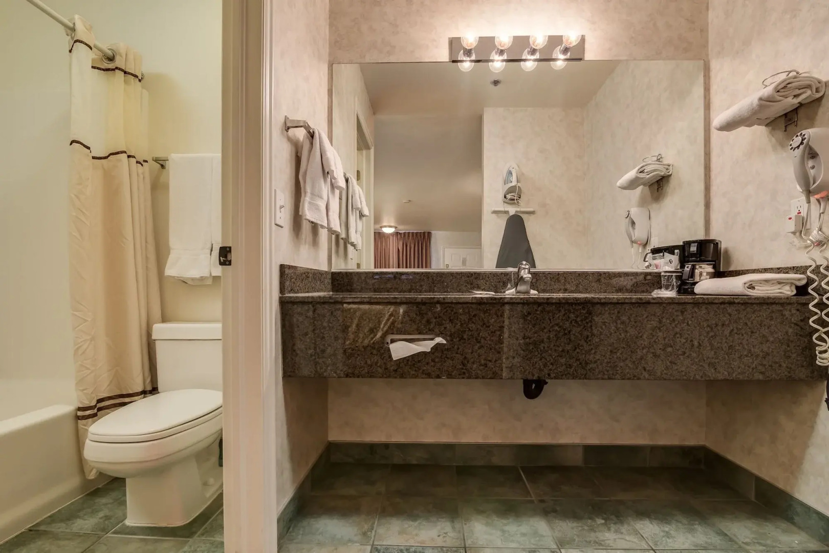 St. George Inn & Suites