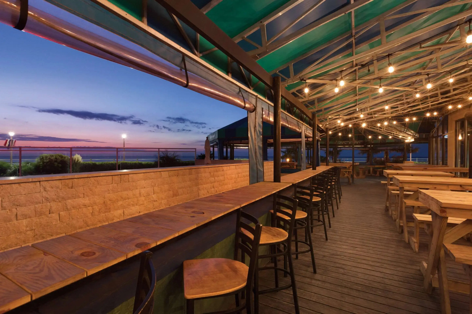 Surfbreak Virginia Beach Oceanfront, an Ascend Collection Hotel