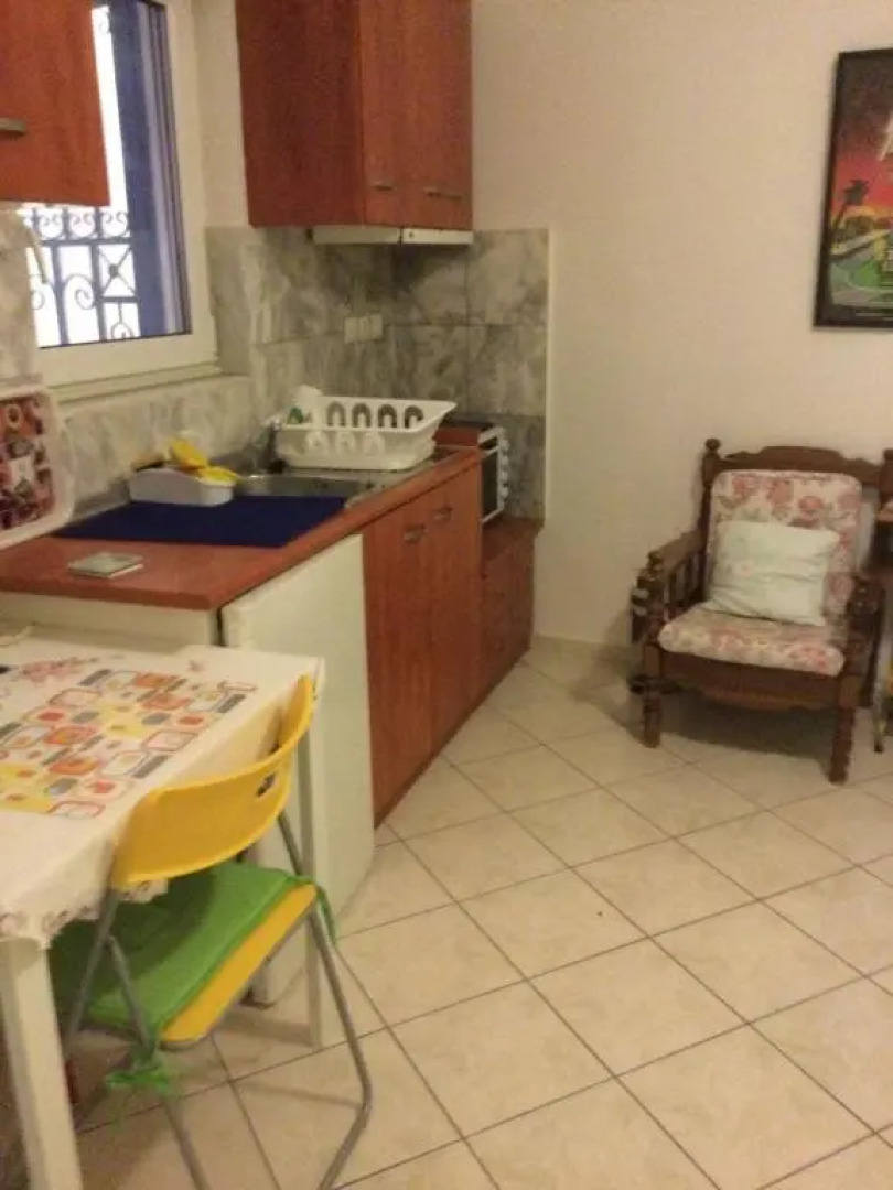 Marias rooms chantzara spyropoulos family apart 50 sqm 2studios sea view far 50 m harbour , heart city, flats to let