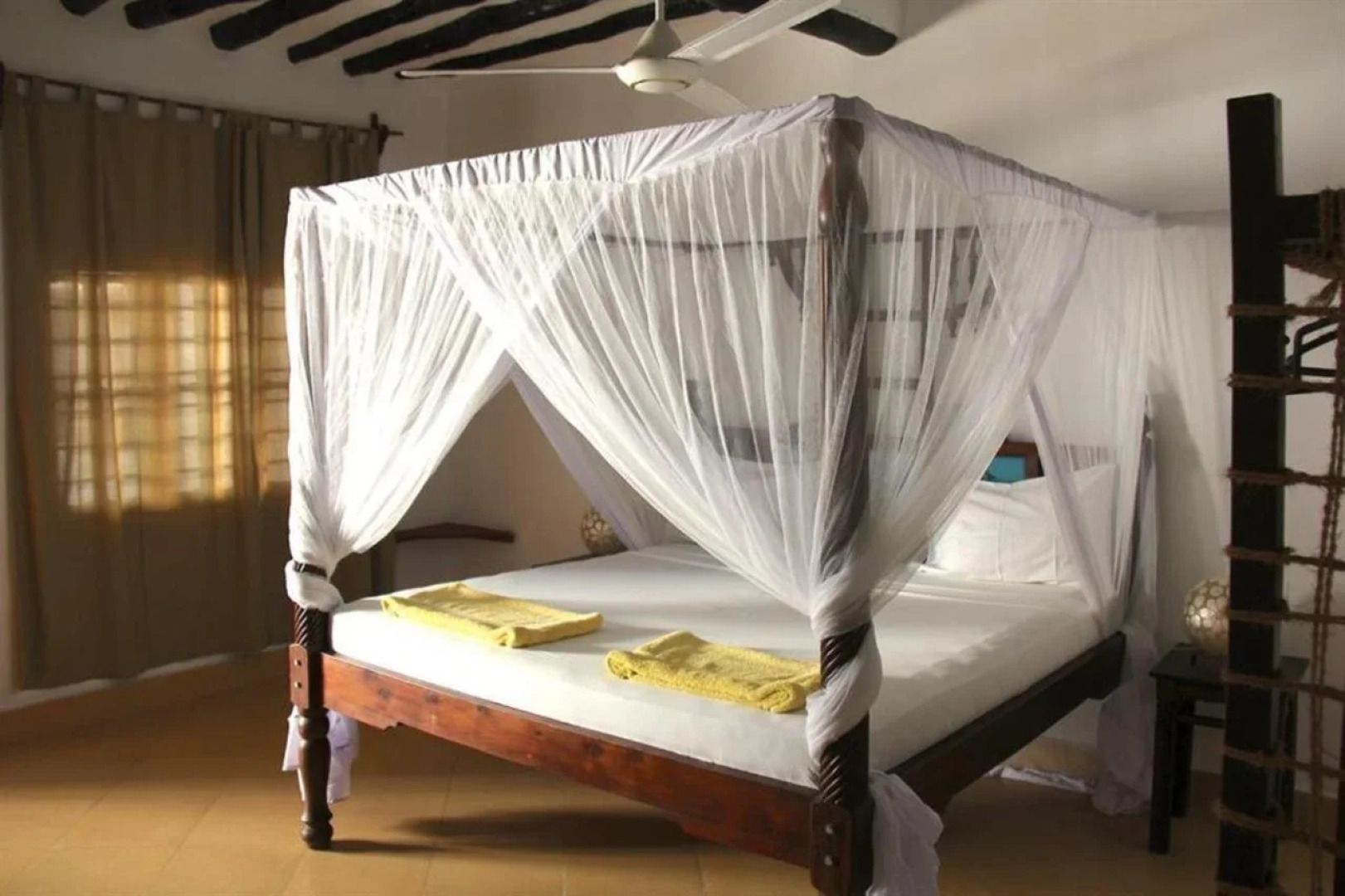 Makuti Beach Bungalows