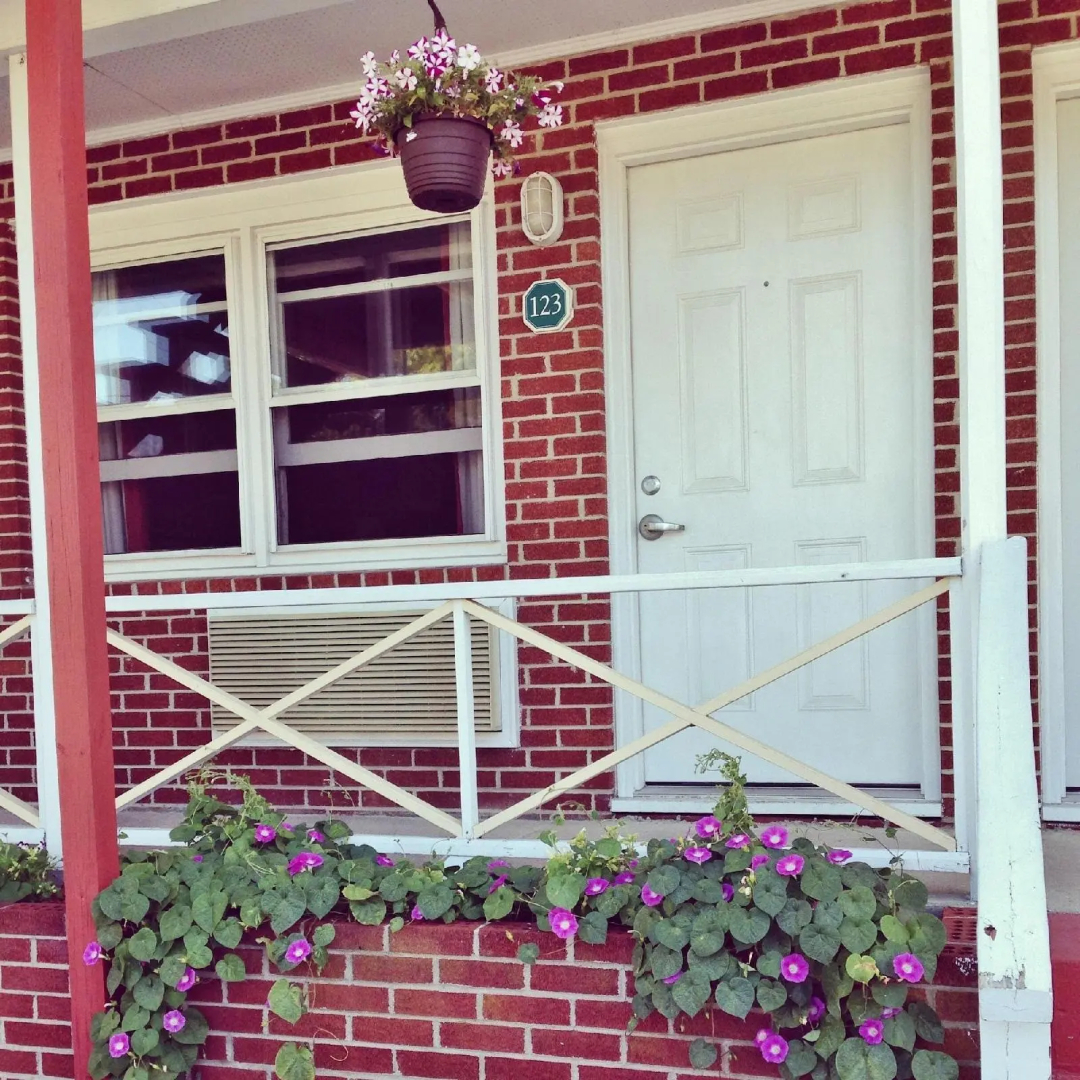 Lighthouse Inn