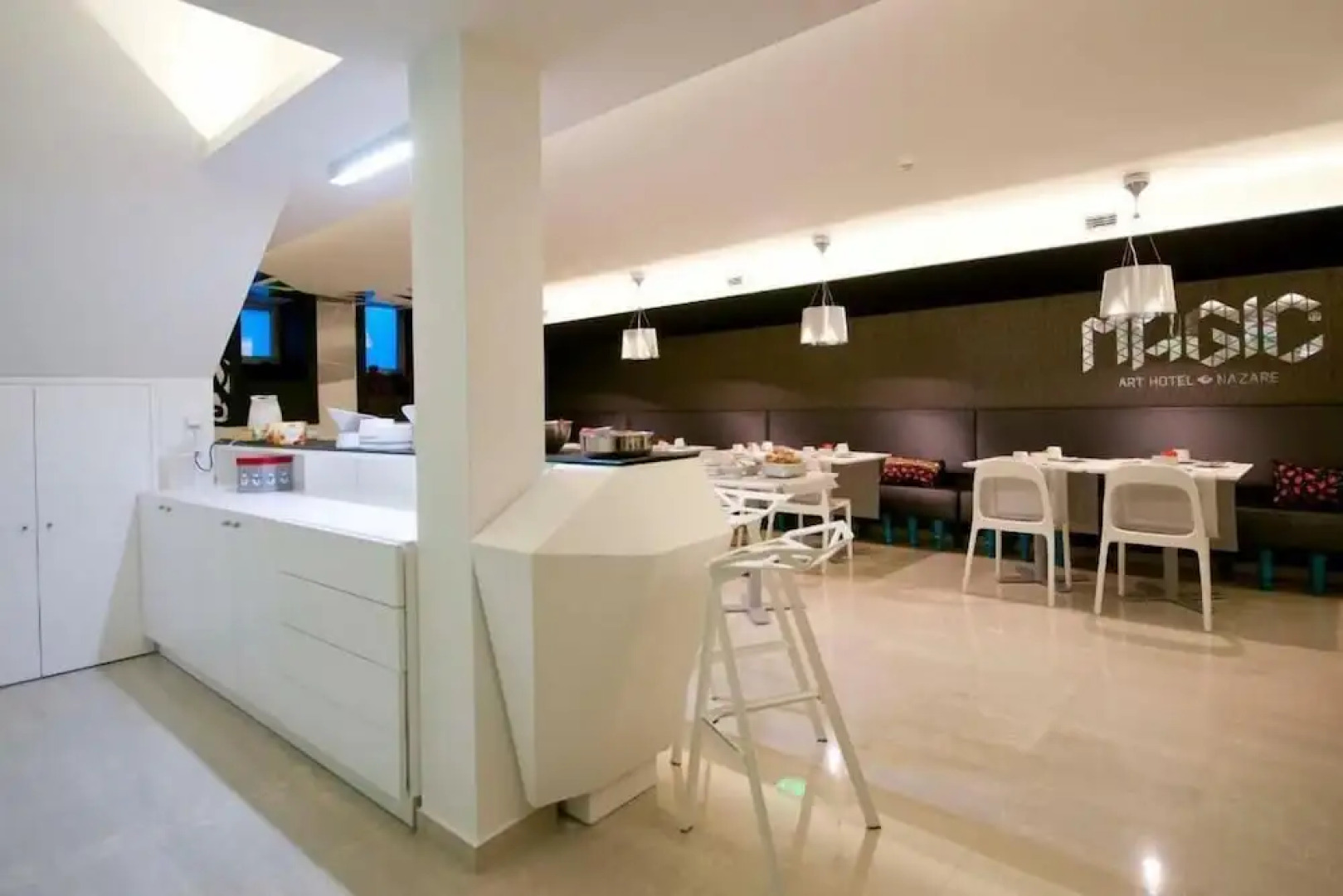 Hotel Magic - RNET 3505