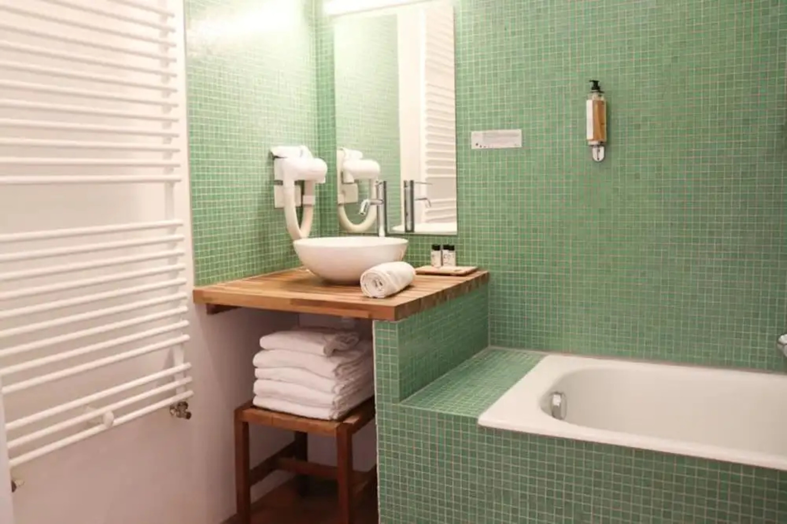 Domaine du Normandoux, The Originals Relais (Relais du Silence)