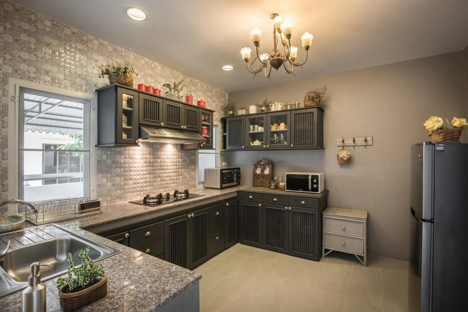 Moon 11 Boutique Home