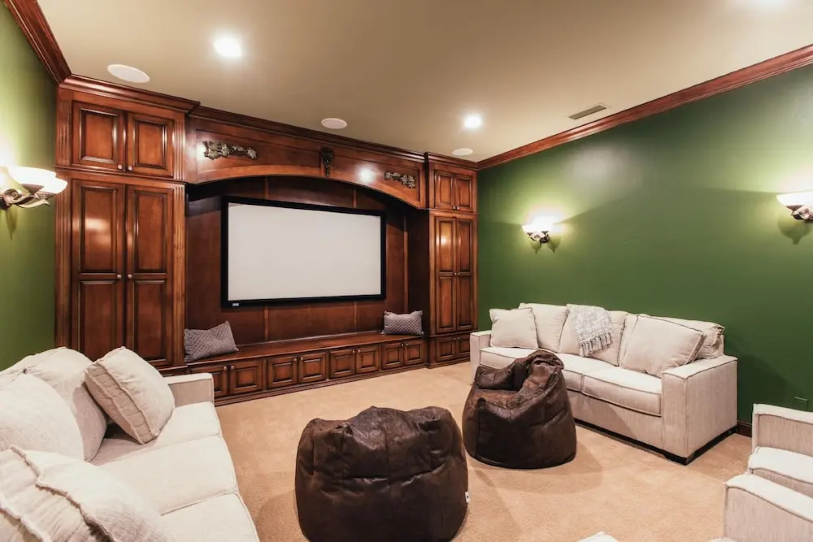 Twilight Vines by AvantStay | Sleeps 20! Wine Country Estate w/ Views