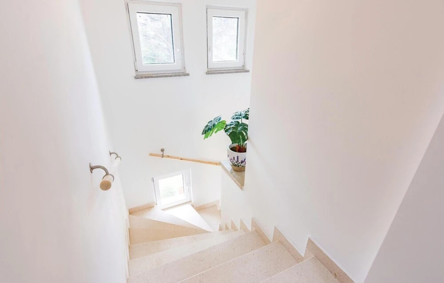 Beautiful Home in Valbandon With Wifi and 4 Bedrooms