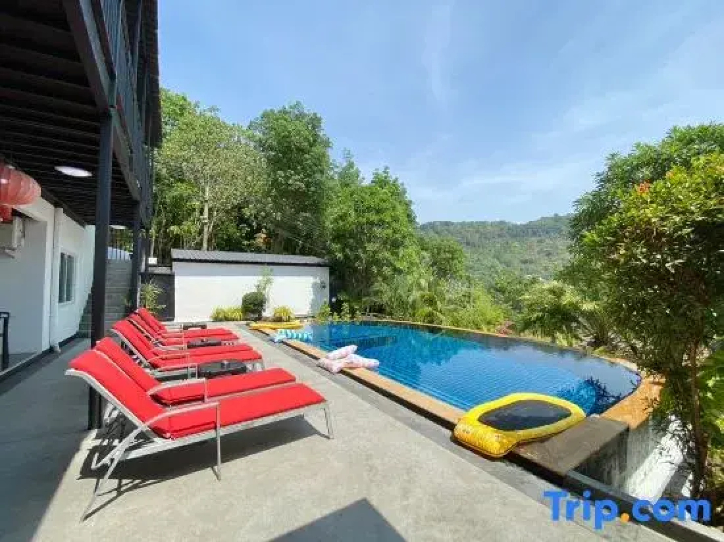 Villa Nap Dau Crown