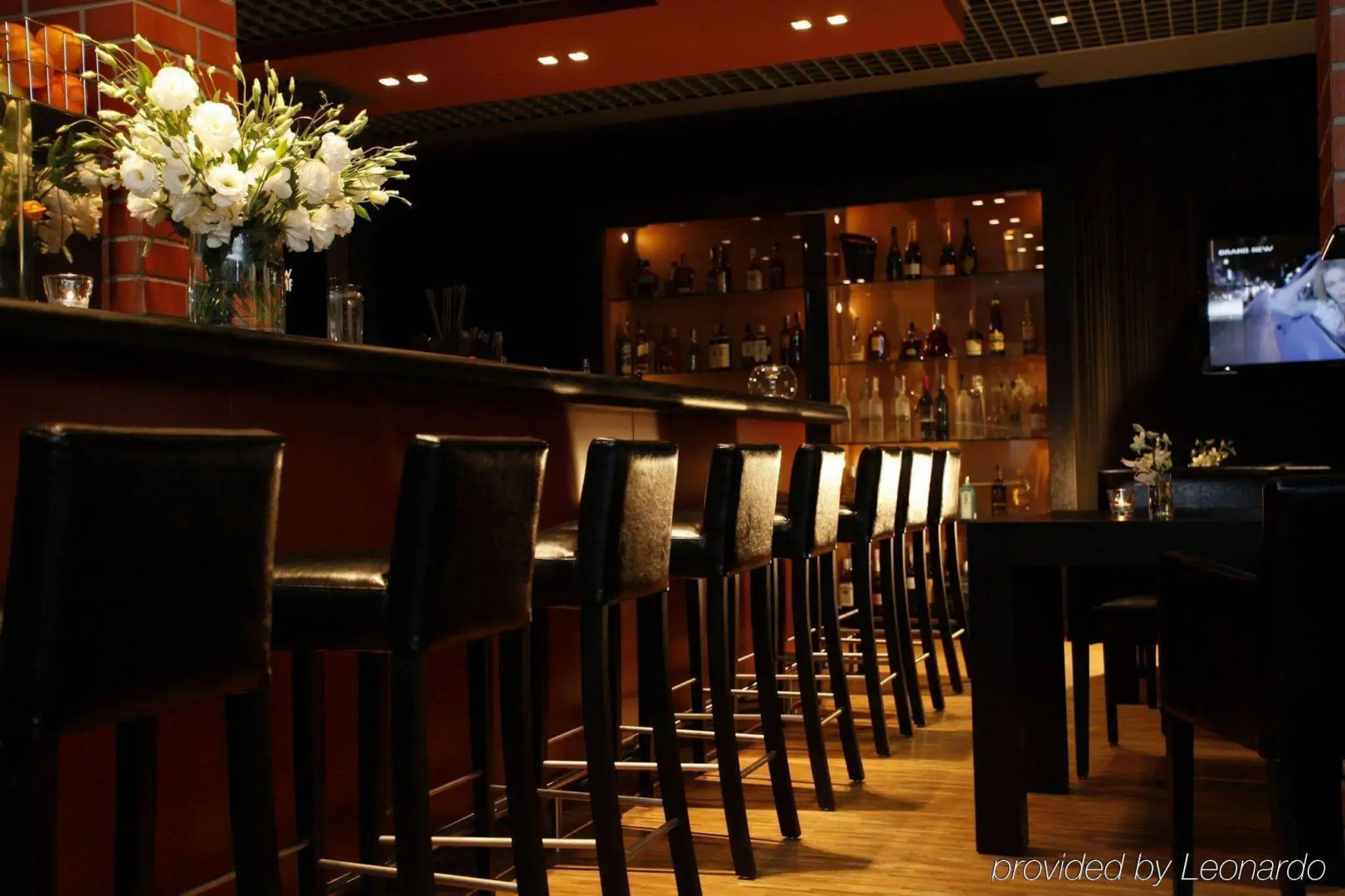 City Park Hotel & Residence