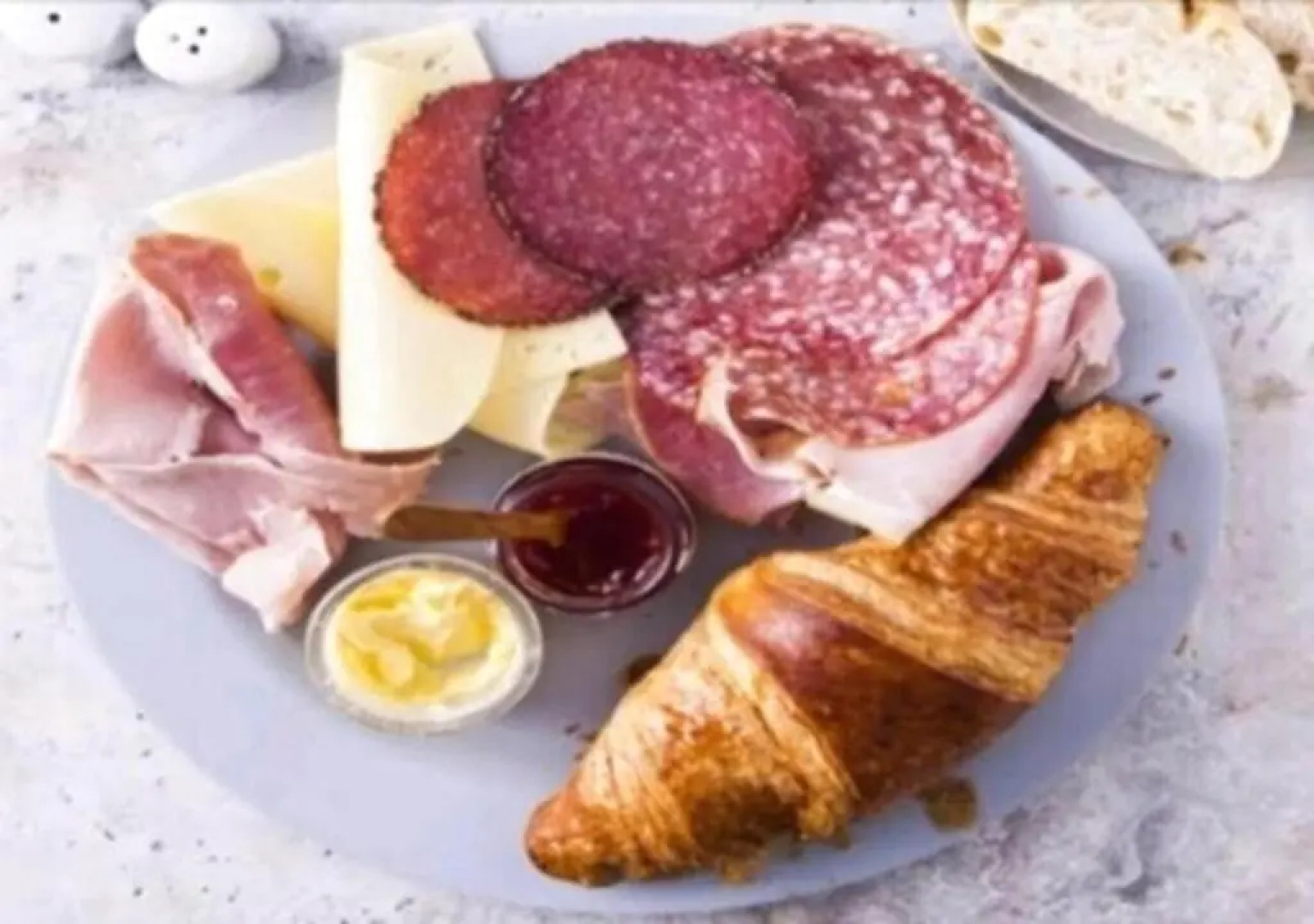 Modern Executive Unit