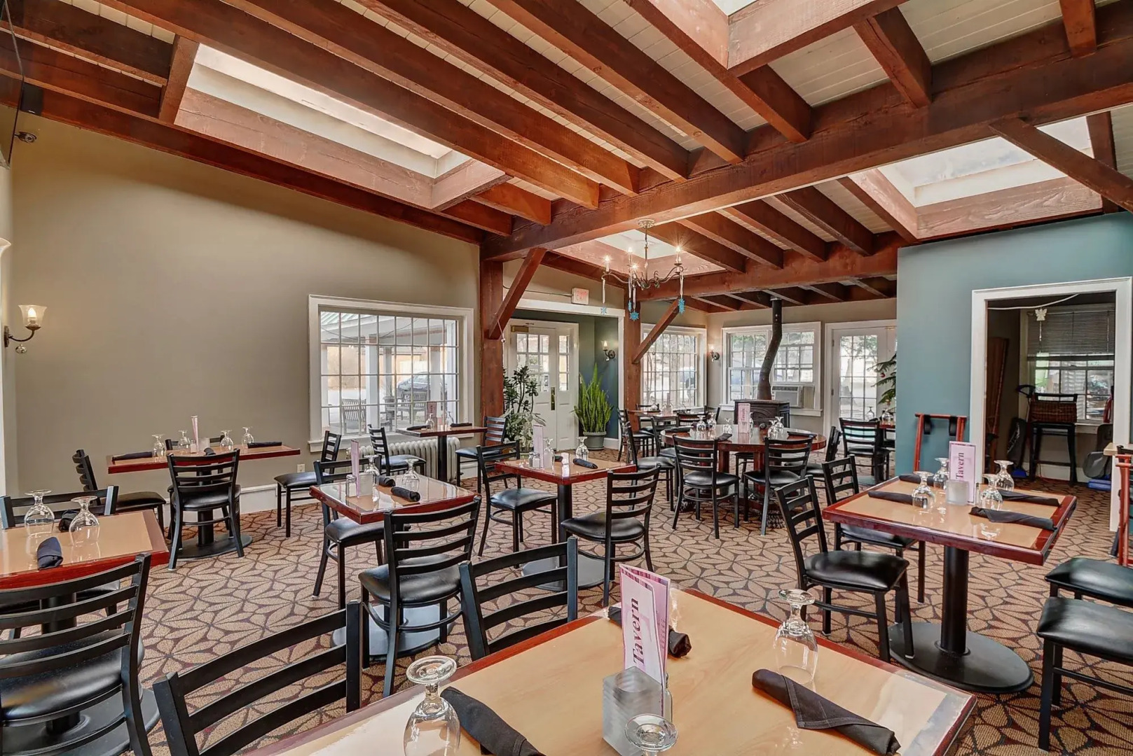 Colonial Motel And Spa