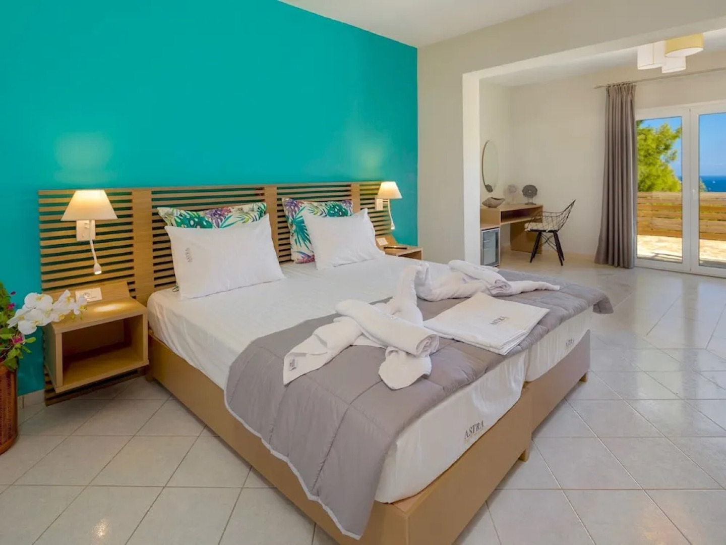 Modern Villa in Volimes with Pool And Parking