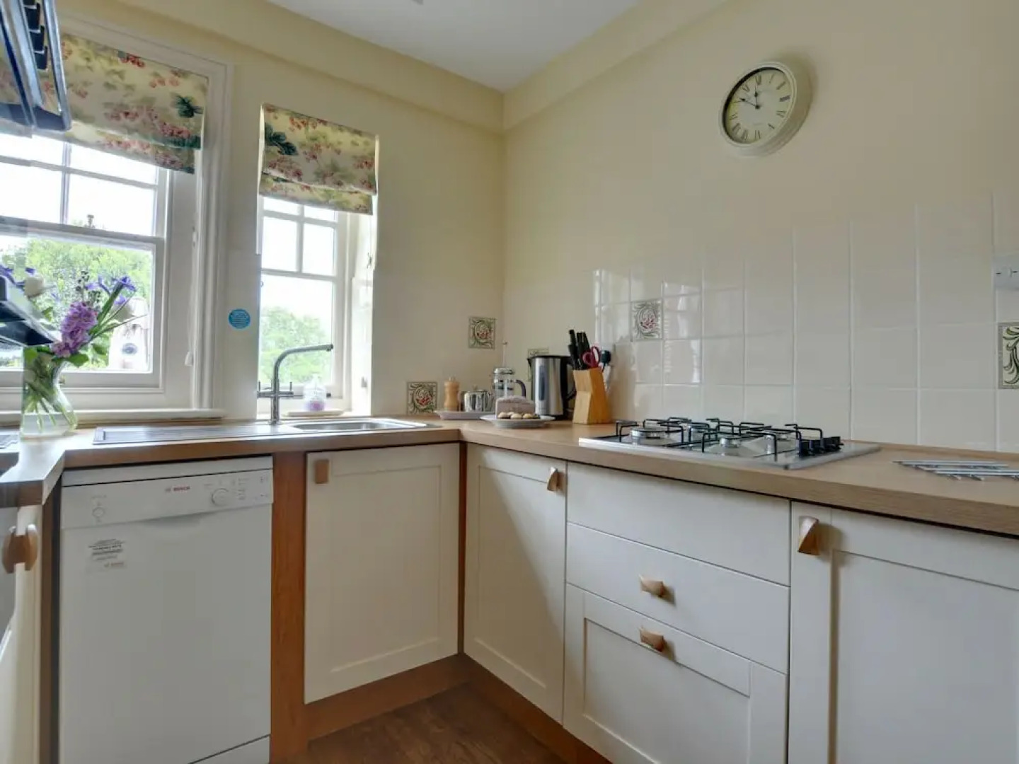 Quaint Cottage in Crowborough With Graden