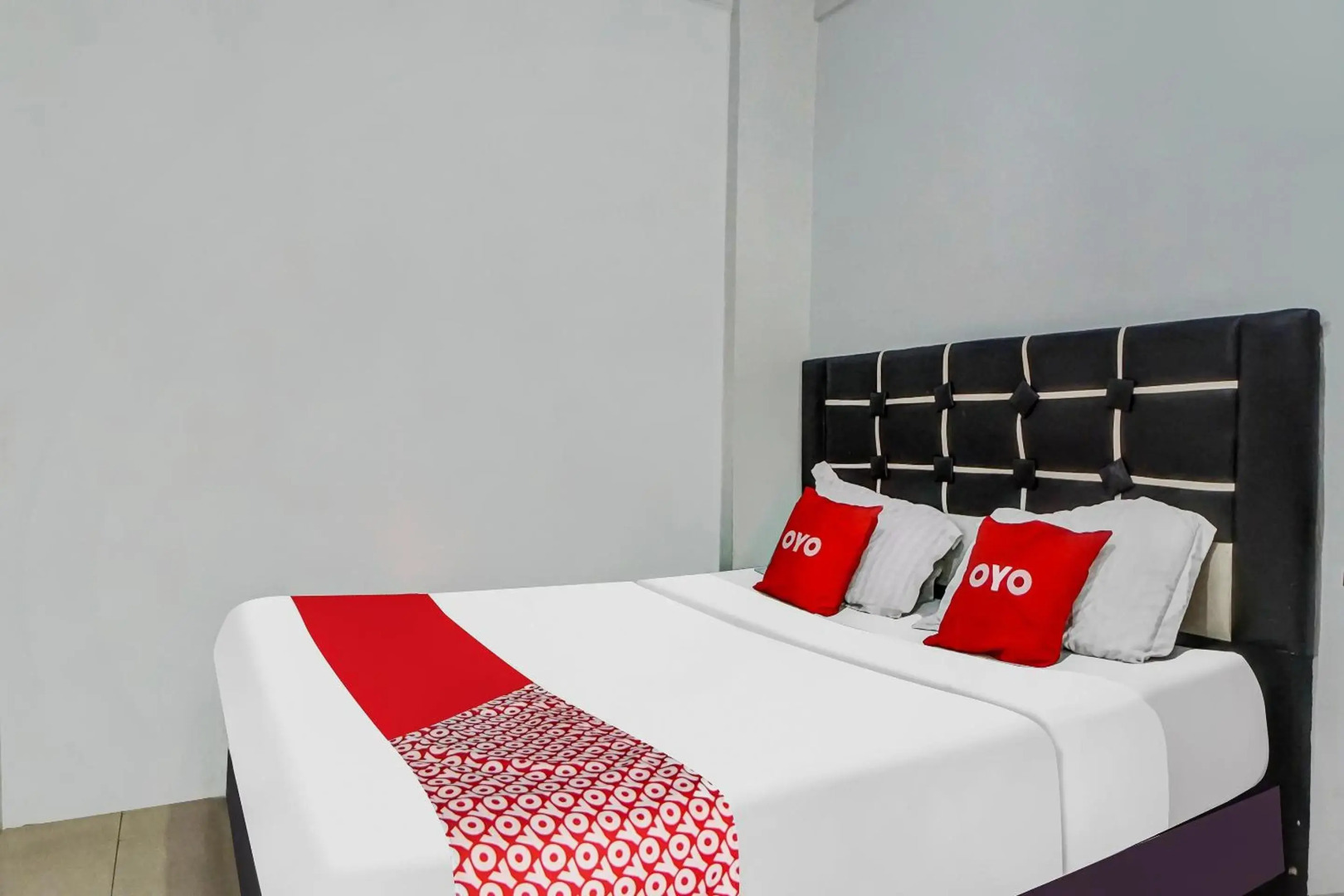 RedDoorz near Plaza Medan Fair