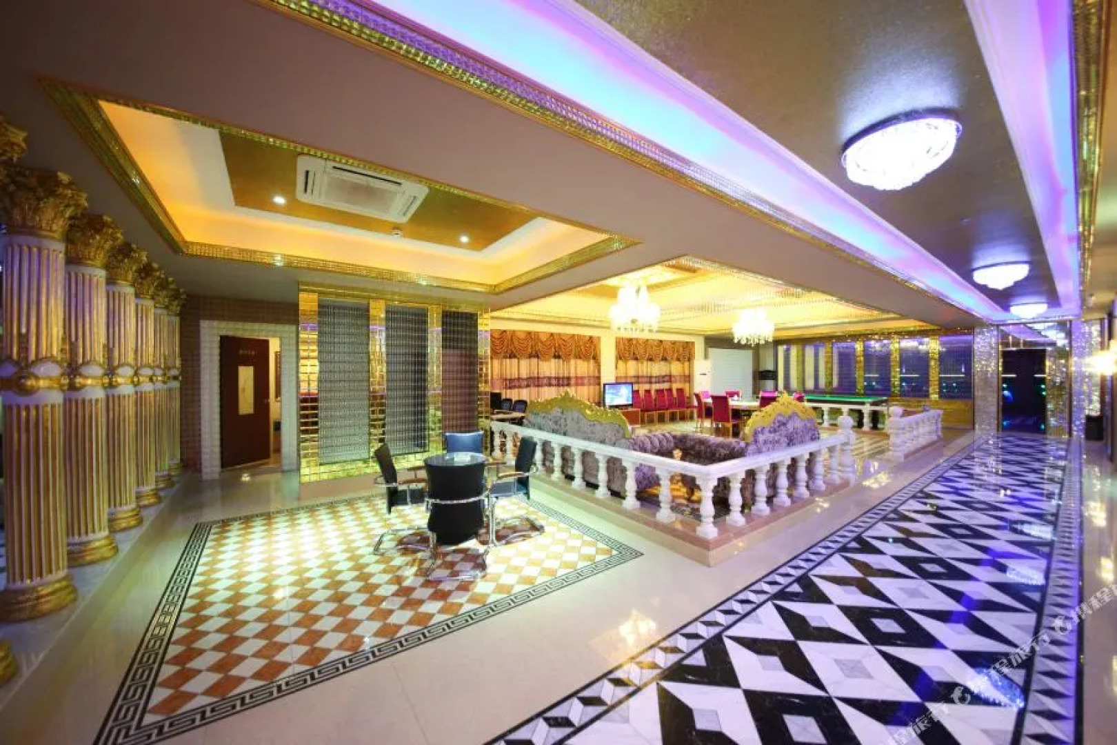 Yangshan Baoheng Business Hotel