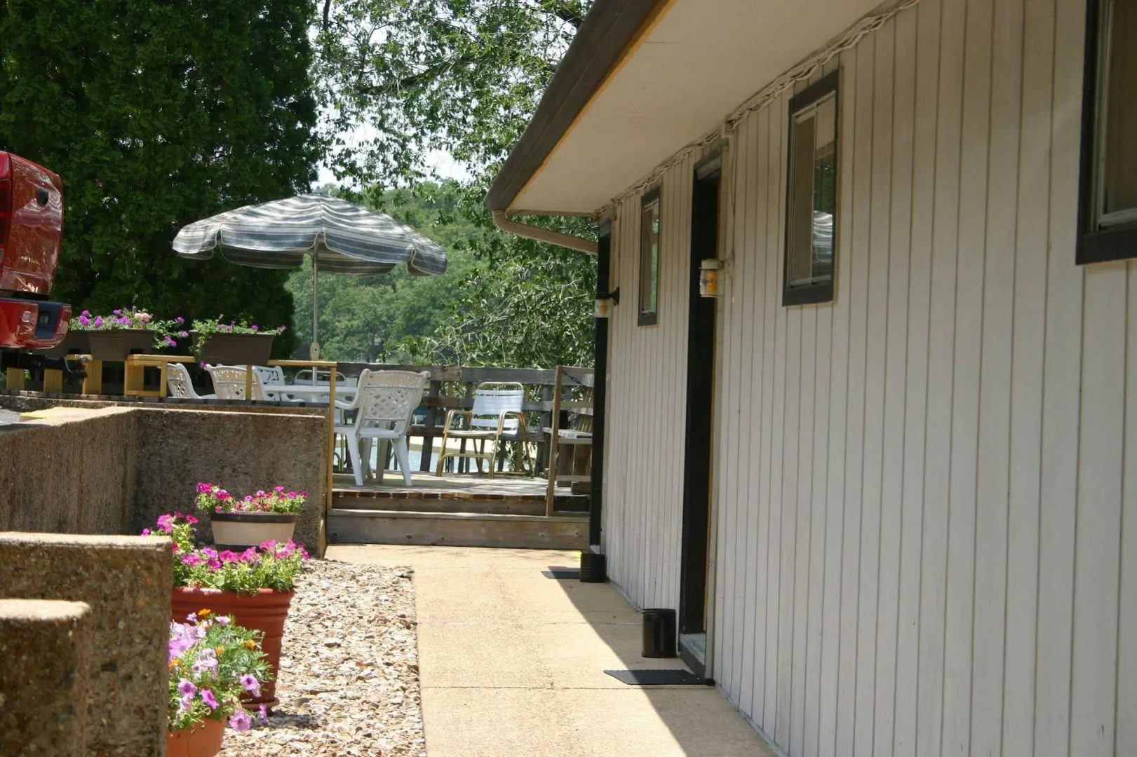 Summerset Inn Resort